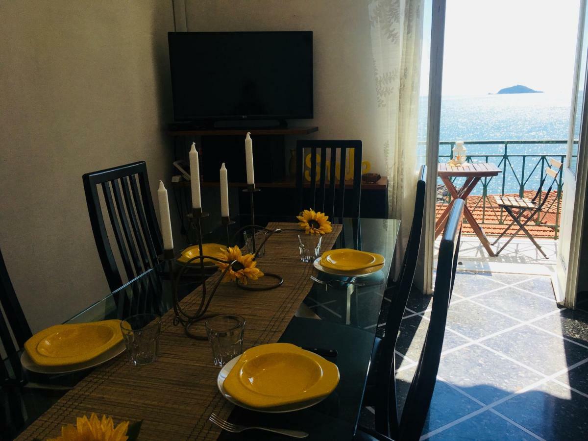Vento Di Mare Apartment Tellaro Exterior photo